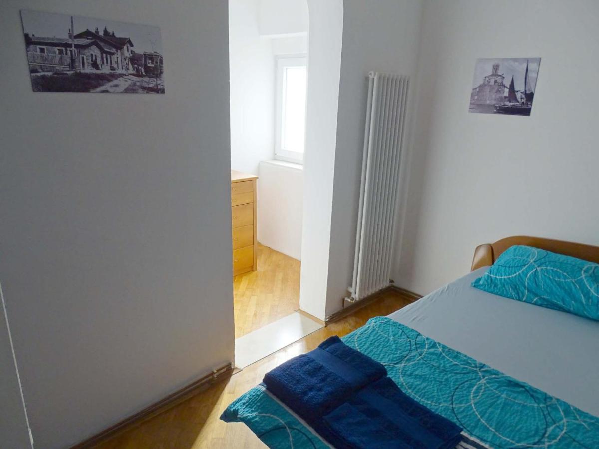 Apartment Rafaello Portorose Esterno foto